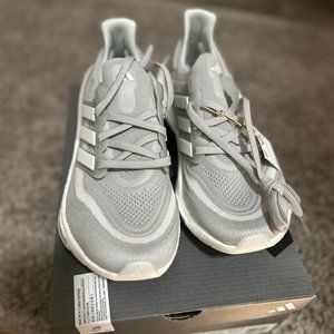 Ultraboost Light W